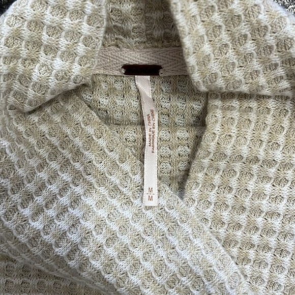 Free People crop top - Picture 2 of 8